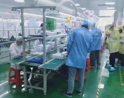 工廠工作,員工干得快就計(jì)時(shí)干得慢就計(jì)件,難怪沒(méi)人想進(jìn)廠